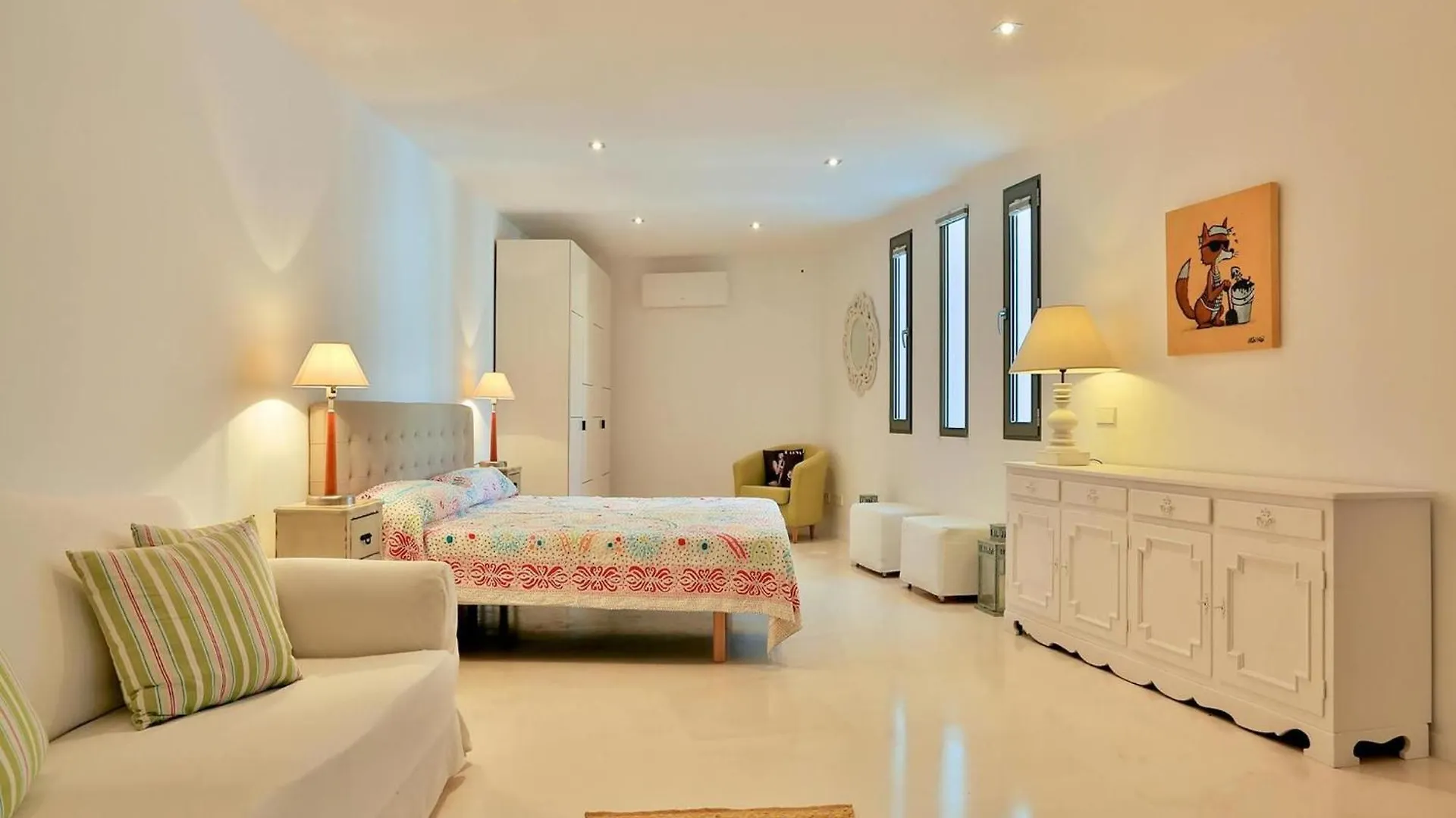 Modern Holiday Home With Vast Terracing San José Vila